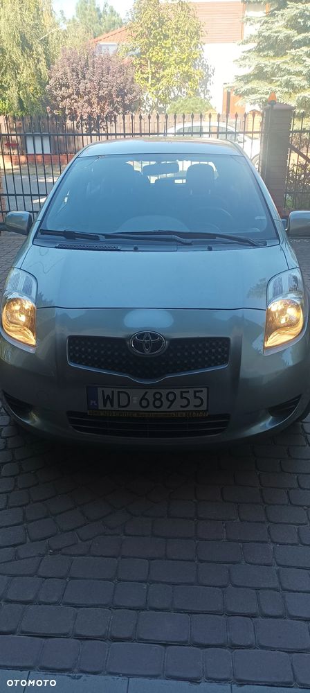 Toyota Yaris 1.5 - 5