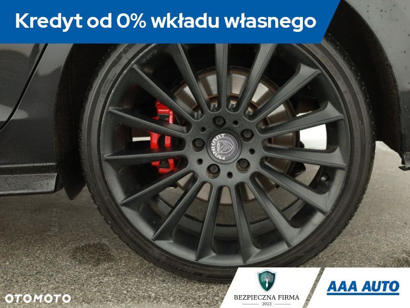 Volkswagen Golf - 13