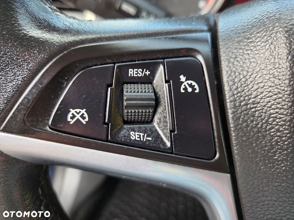 Opel Astra - 25