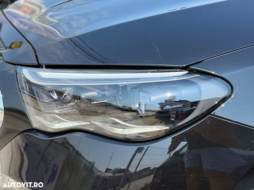 Mercedes-Benz E 400e 4Matic 9G-TRONIC - 32