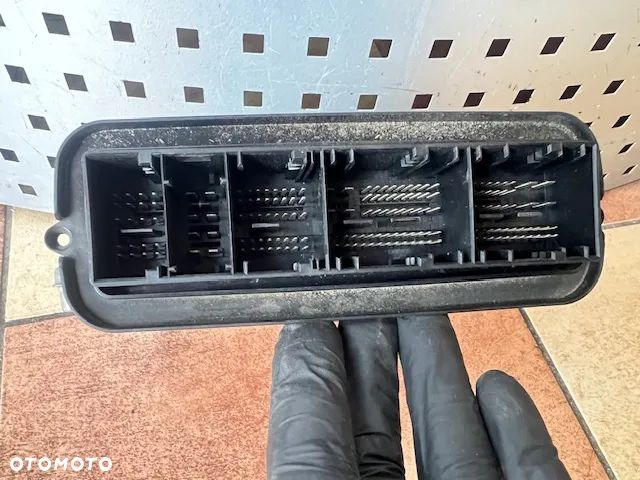 KOMPUTER STEROWNIK BMW F01 F02 F10 F11 N57 3.0 D 0281017082 8511387 - 2