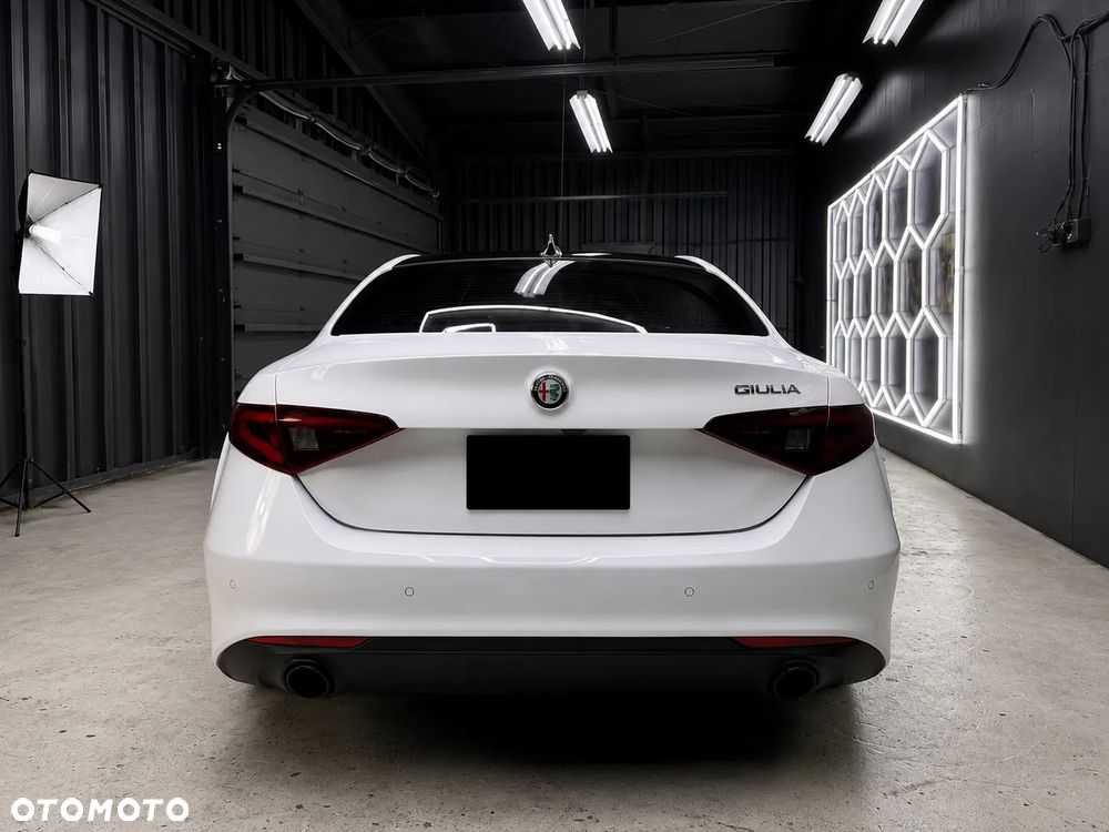 Alfa Romeo Giulia 2.0 Turbo TI Q4 - 6