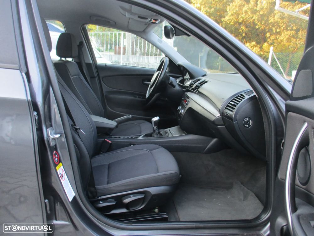 BMW 118 d — fotografia 21
