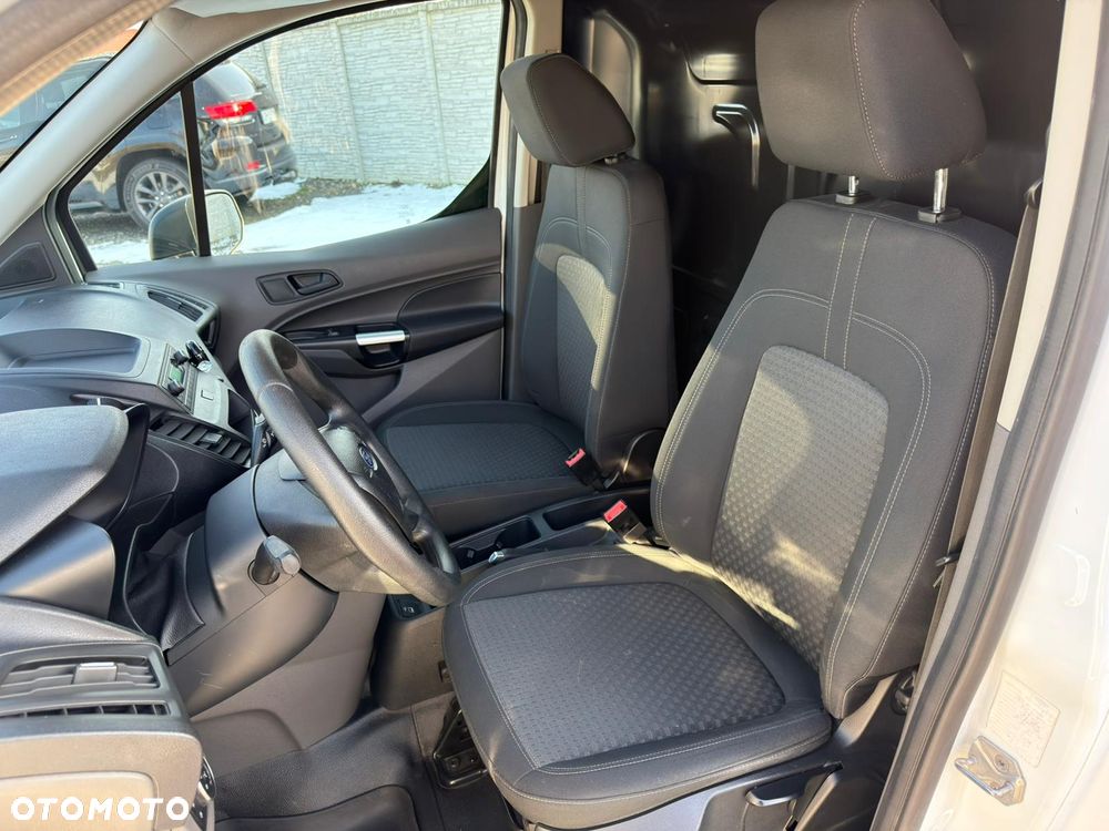 Ford Transit Connect - 8