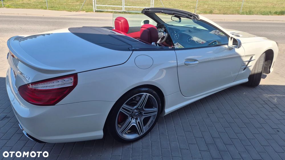 Mercedes-Benz SL 63 AMG - 19