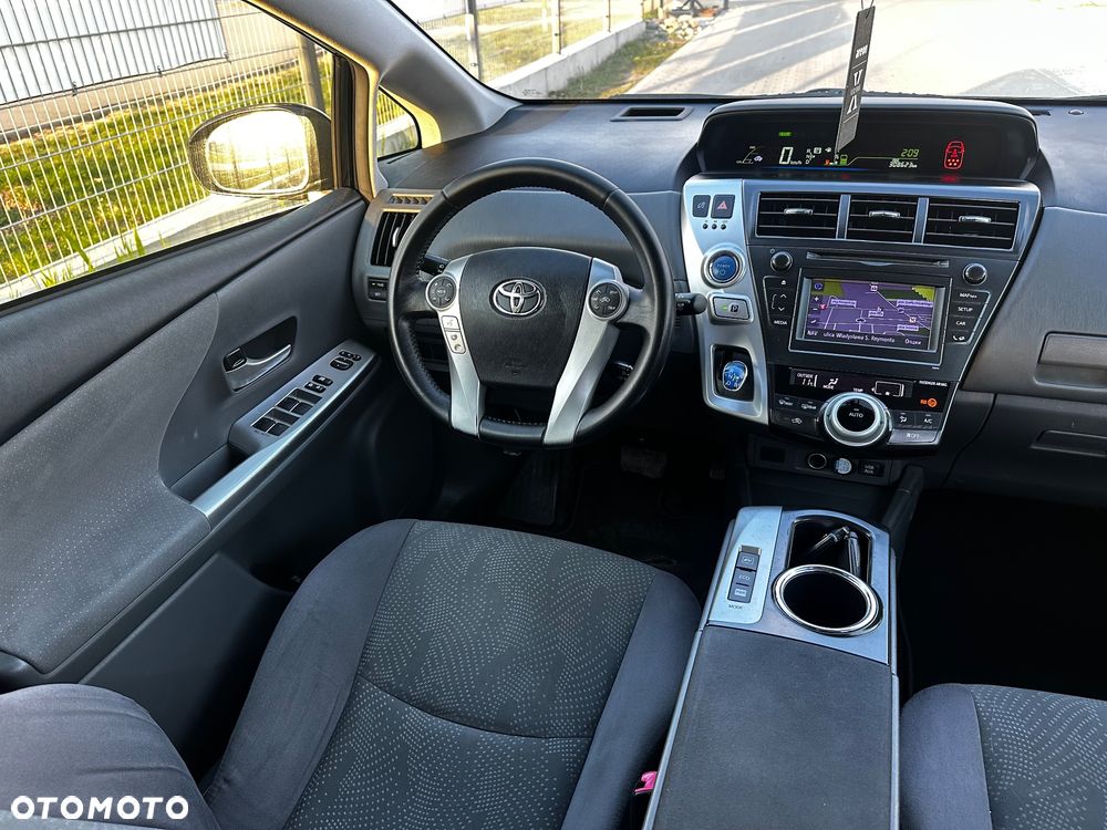 Toyota Prius+ (Hybrid) - 28