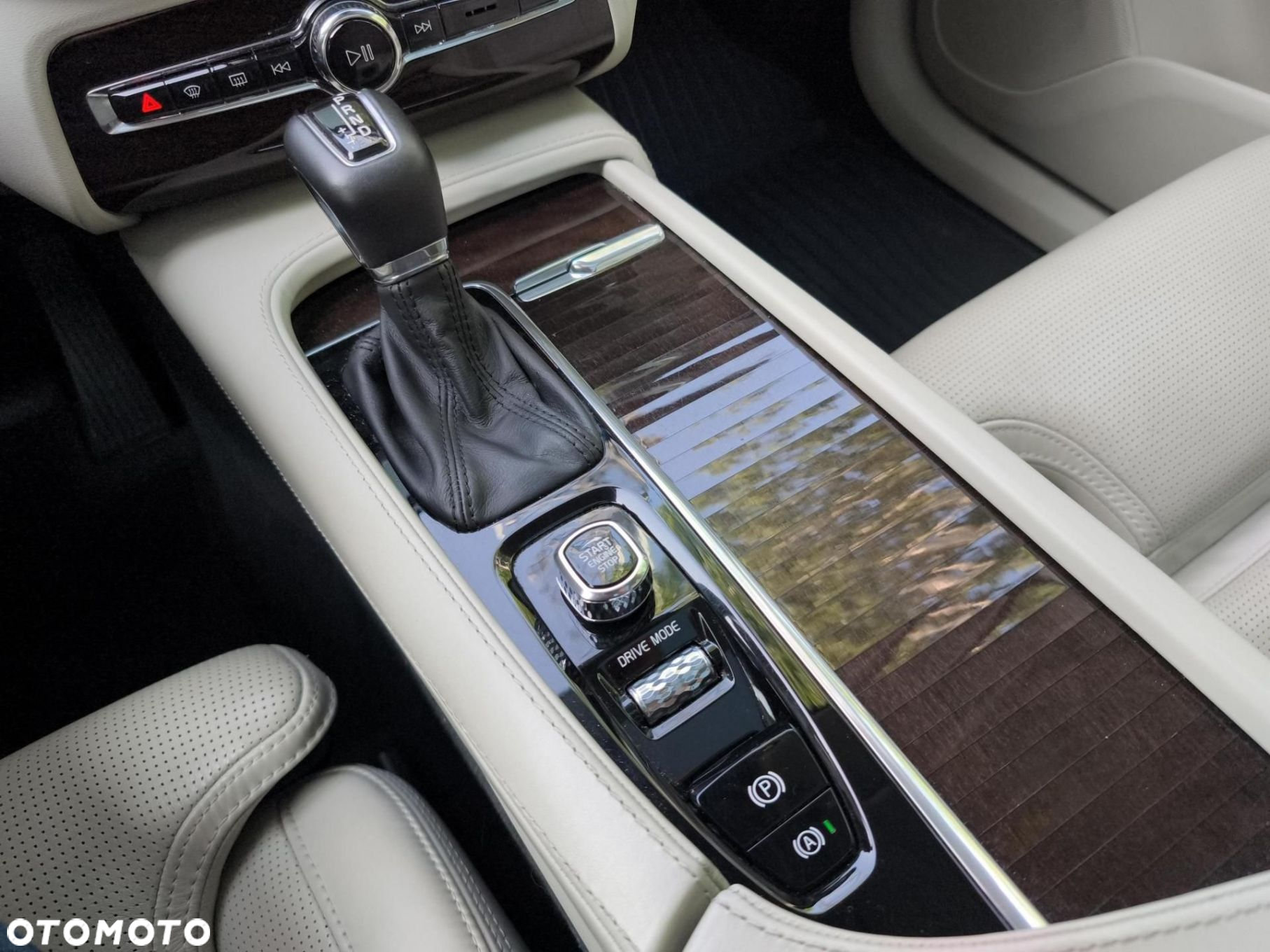 Volvo XC 90 - 19