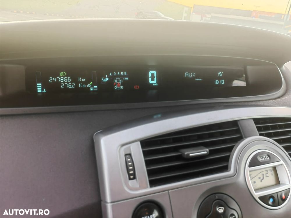 Renault Scenic - 7