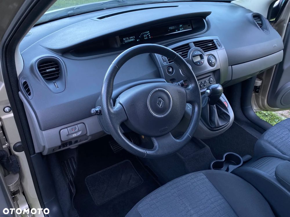 Renault Scenic 1.6 16V Authentique - 21