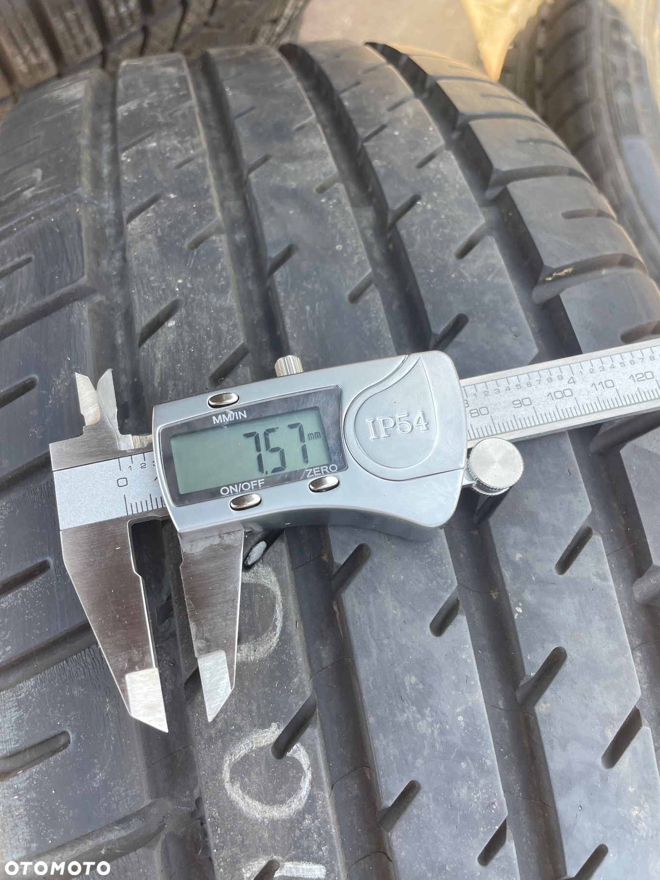 Michelin Pilot HX 215/55/16 - 3