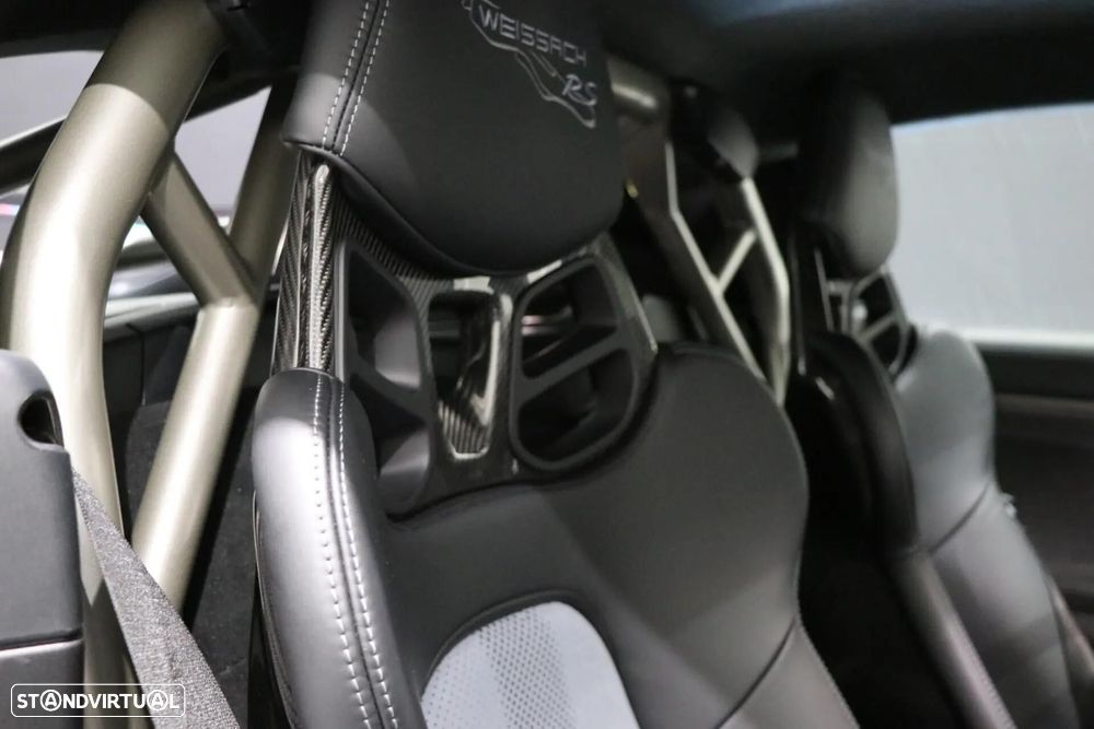 Porsche 718 Cayman - 29