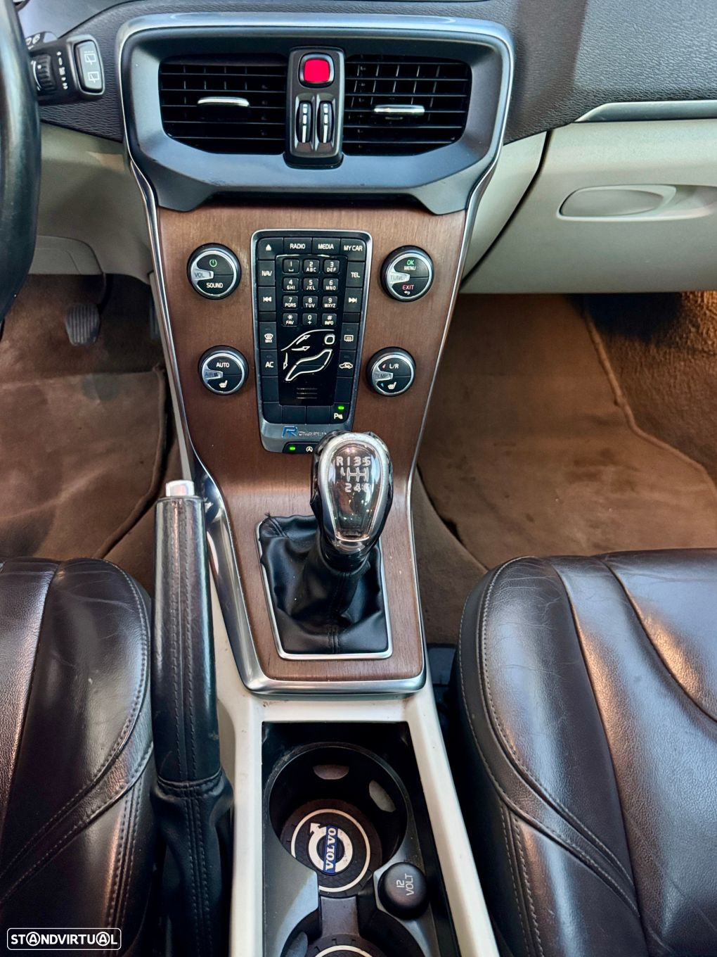 Volvo V40 1.6 D2 R-Design Momentum - 5