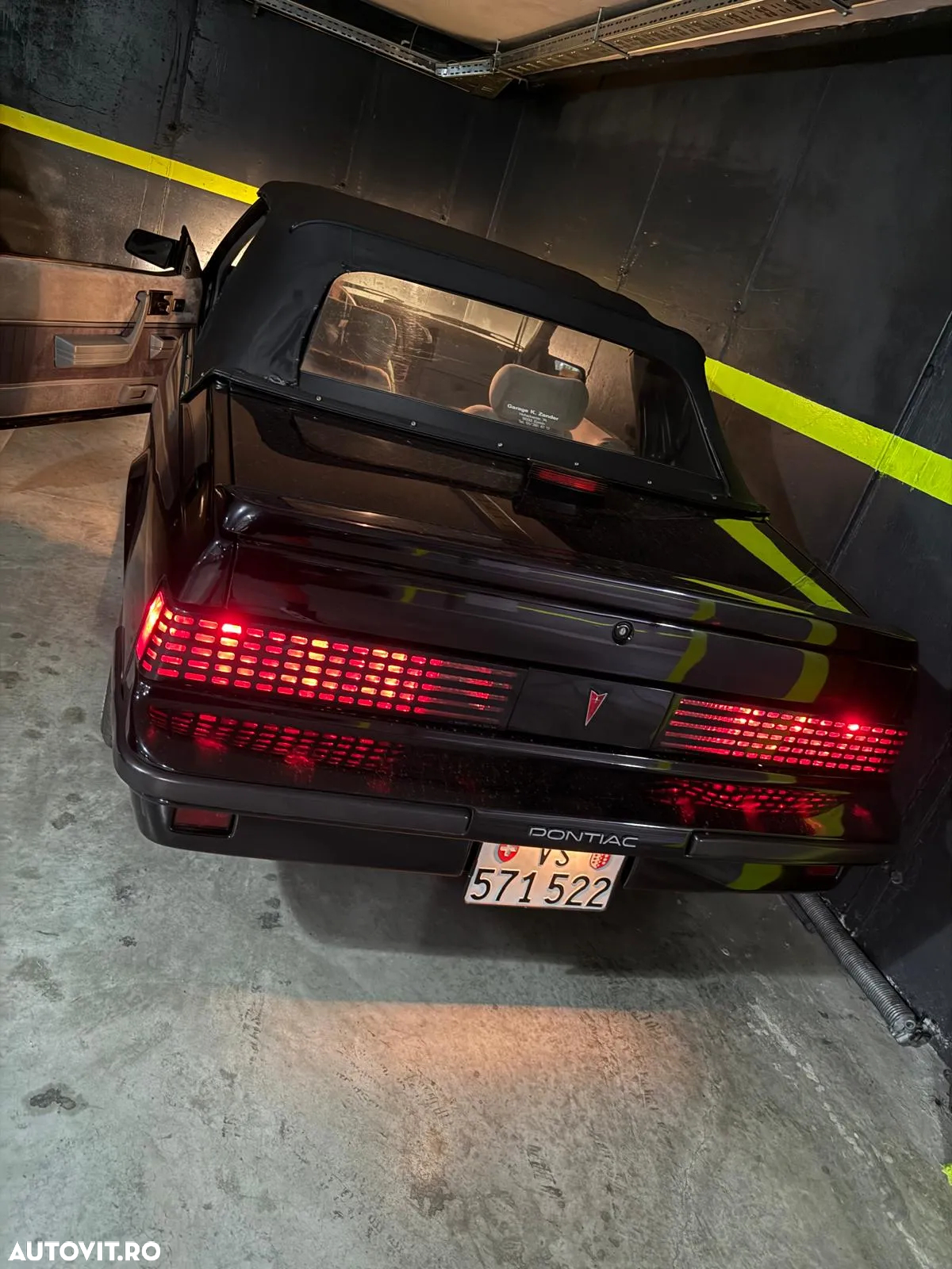 Pontiac Sunbird - 3