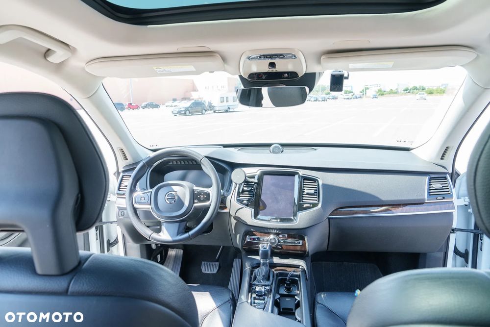 Volvo XC 90 T6 AWD Momentum 7os - 30