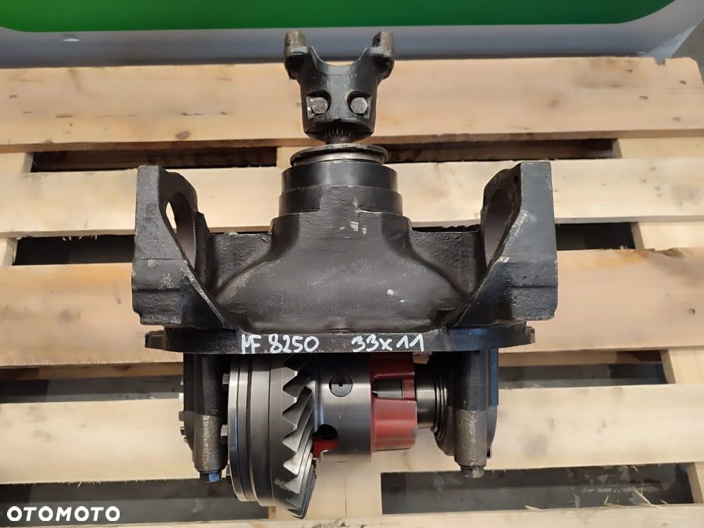Dyferencjał  33X11  12082  Massey Ferguson 8250 - 2