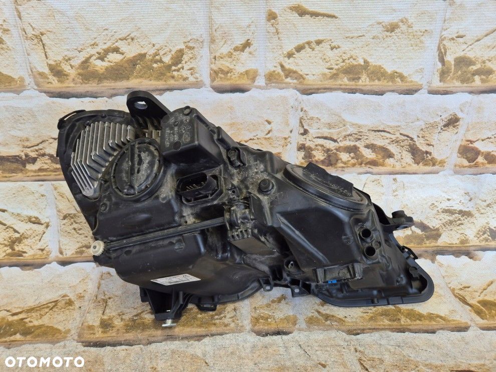 mercedes e KLASA w212 xenon skrętny ils lewa lampa europa - 3