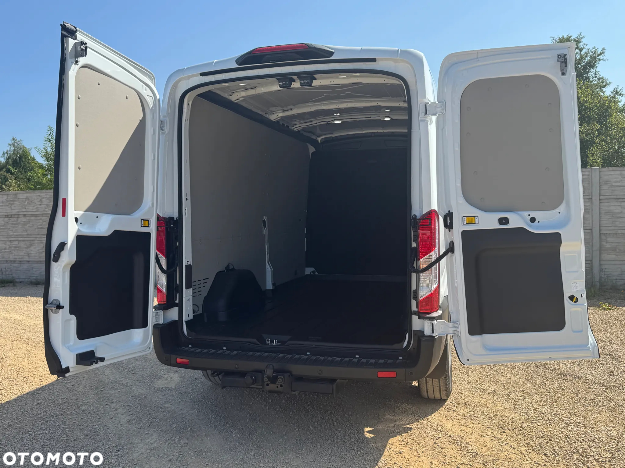 Ford Transit - 9