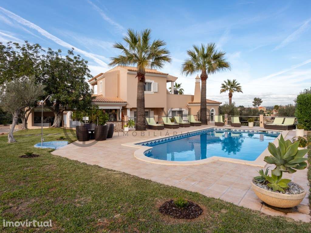 Moradia T3+1 com vista Mar em Armação de Pêra - Grande imagem: 3/44