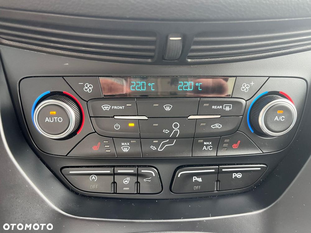 Ford Kuga 2.0 TDCi 2x4 Titanium - 11