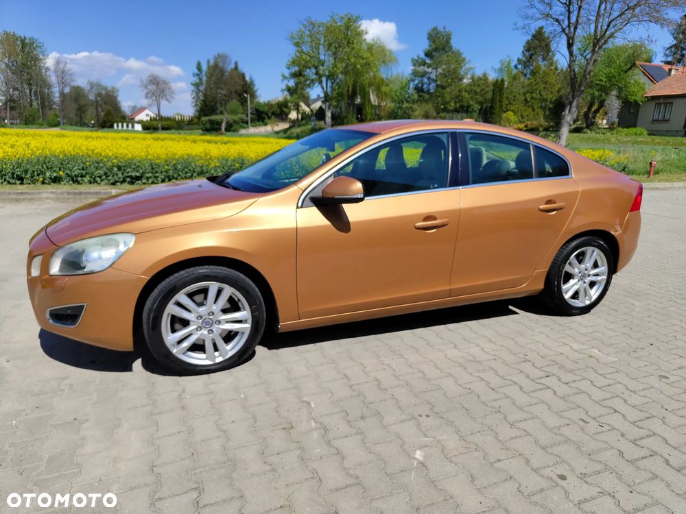 Volvo S60 - 2