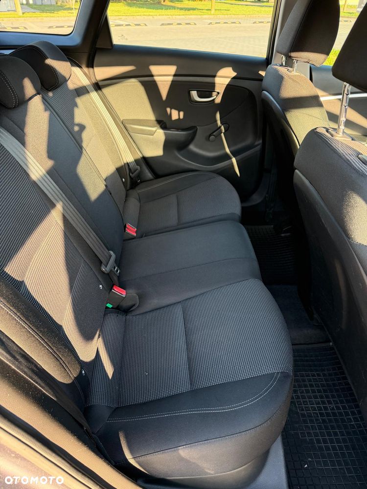 Hyundai i30 1.6 GDI Classic - 11