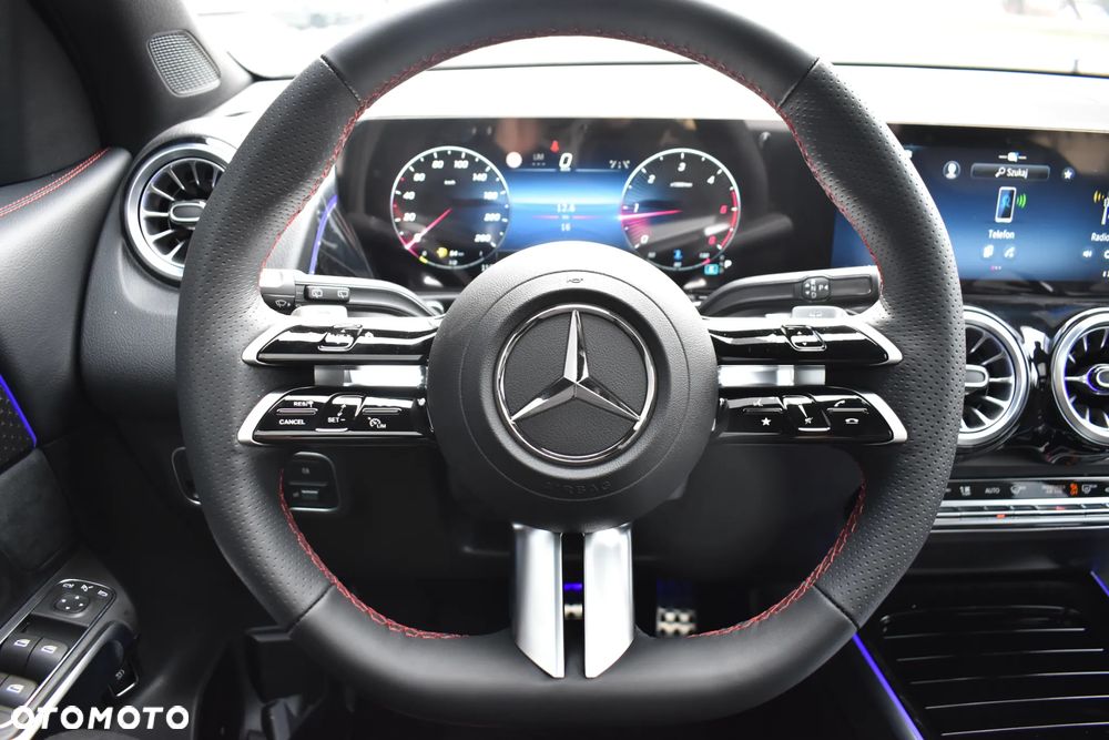 Mercedes-Benz GLB 200 d 4Matic 8G-DCT Edition AMG Line - 16