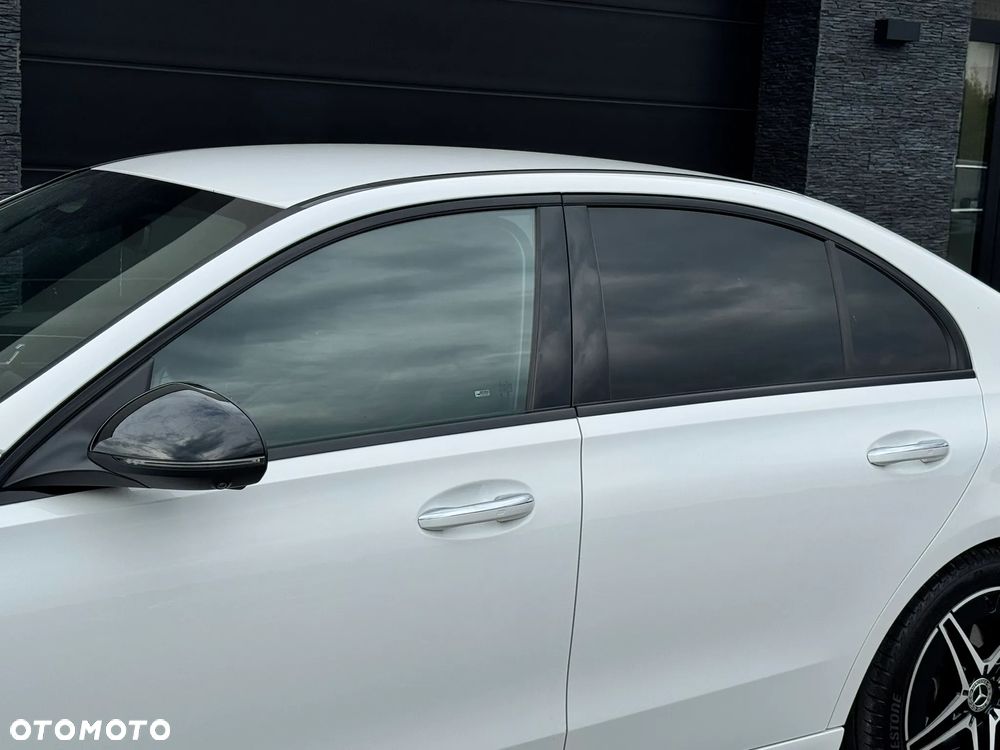 Mercedes-Benz Klasa C 220 d mHEV 4-Matic AMG - 32