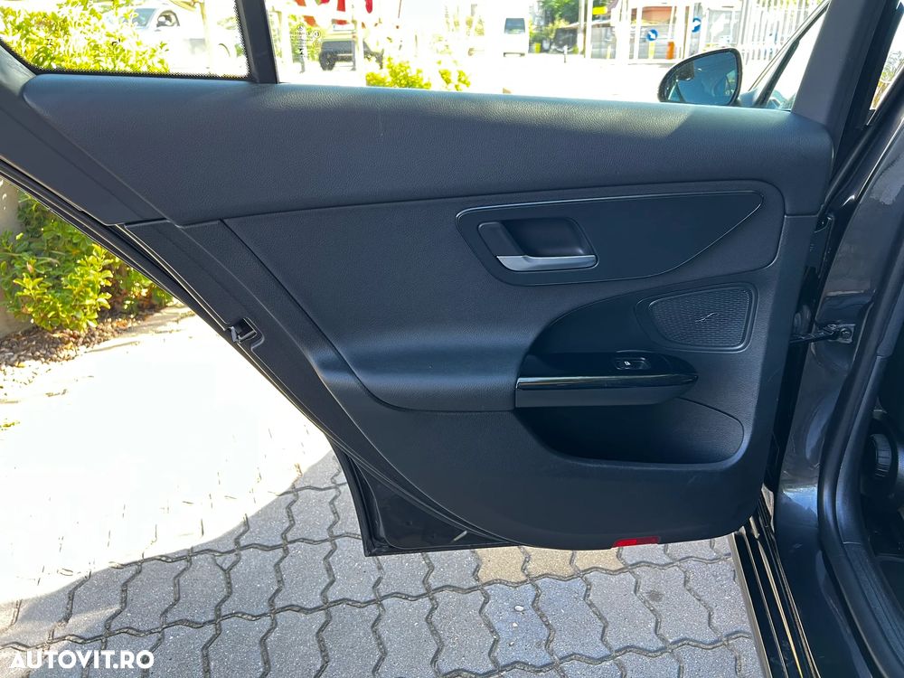 Mercedes-Benz C 220 d MHEV - 36