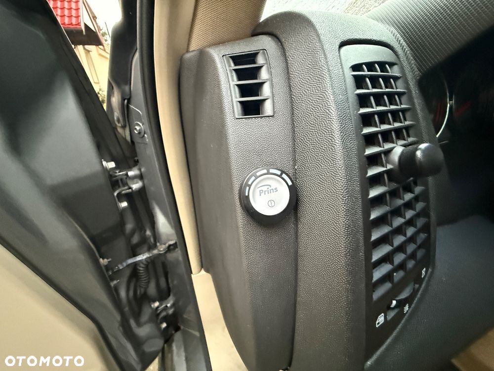 Cadillac SRX 4.6 V8 Sport Luxury AWD - 11