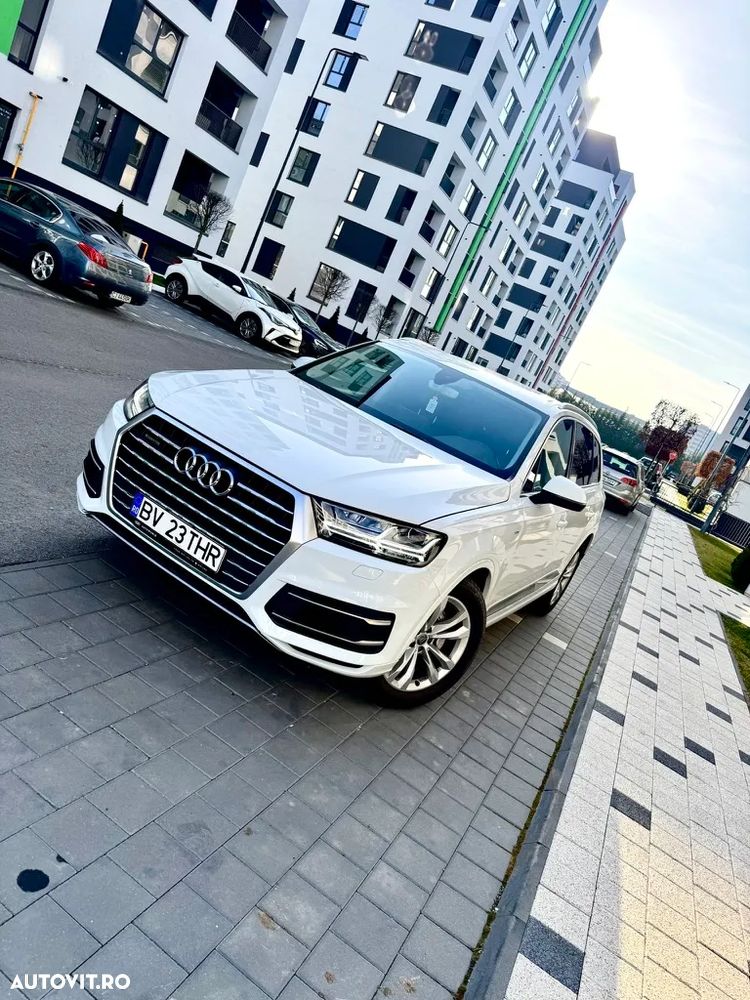 Audi Q7 - 1