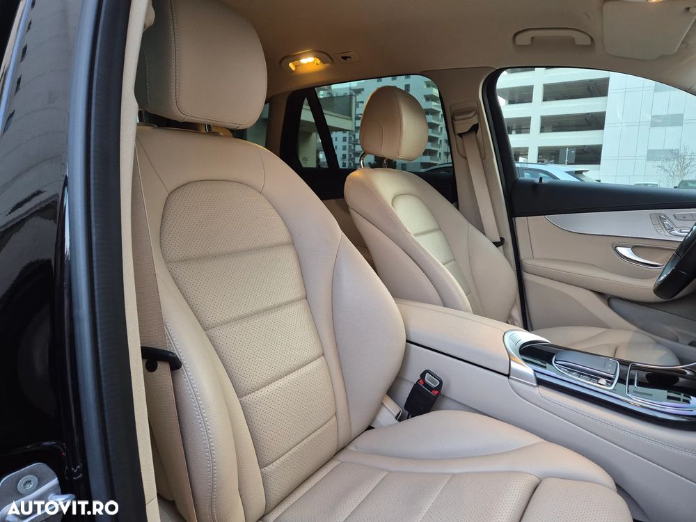 Mercedes-Benz GLC 220 d 4MATIC - 35