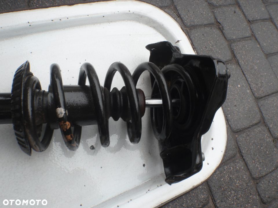 amortyzator sprężyna AUDI A4 B5 A6 C5 PASSAT B5 poduszka mocowanie wahacz kielich vw passat b5 przód oryginał wszystkie części do b5 - 7