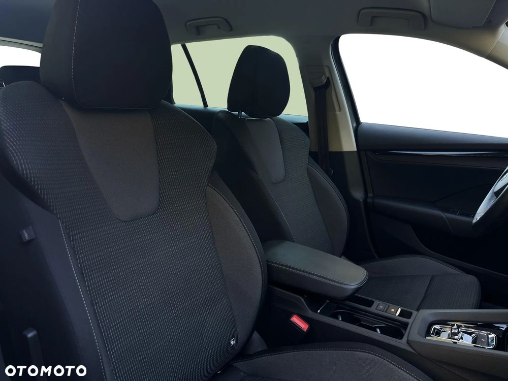 Skoda Octavia 2.0 TDI Ambition DSG - 34
