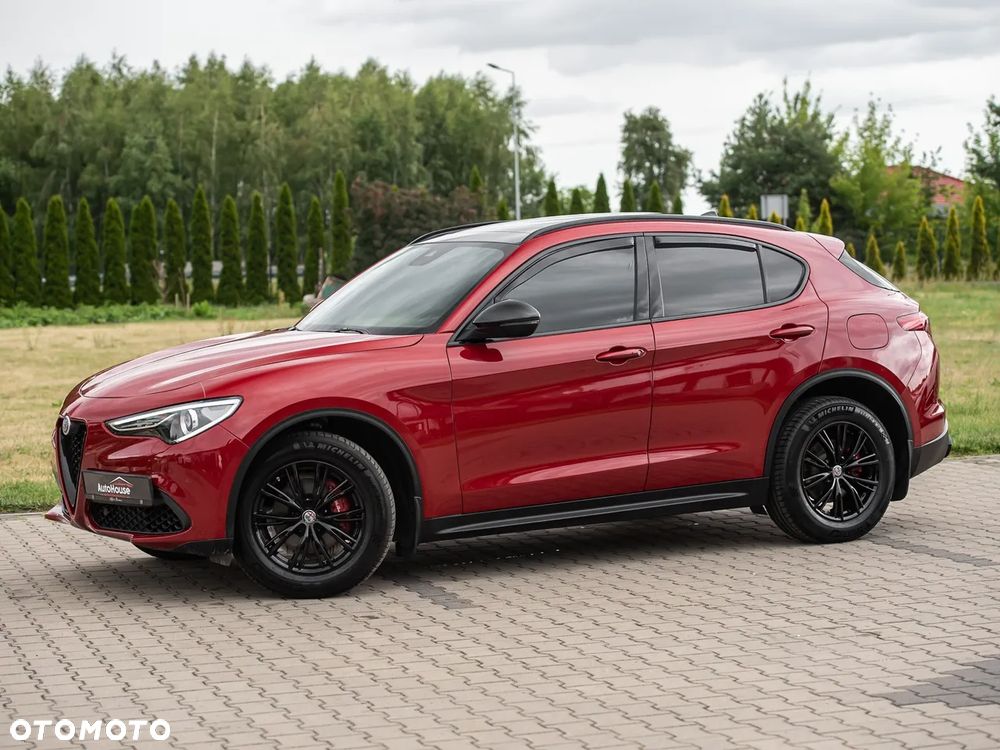 Alfa Romeo Stelvio - 13