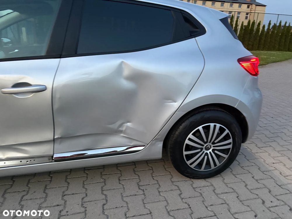 Renault Clio TCe 90 X-tronic TECHNO - 16