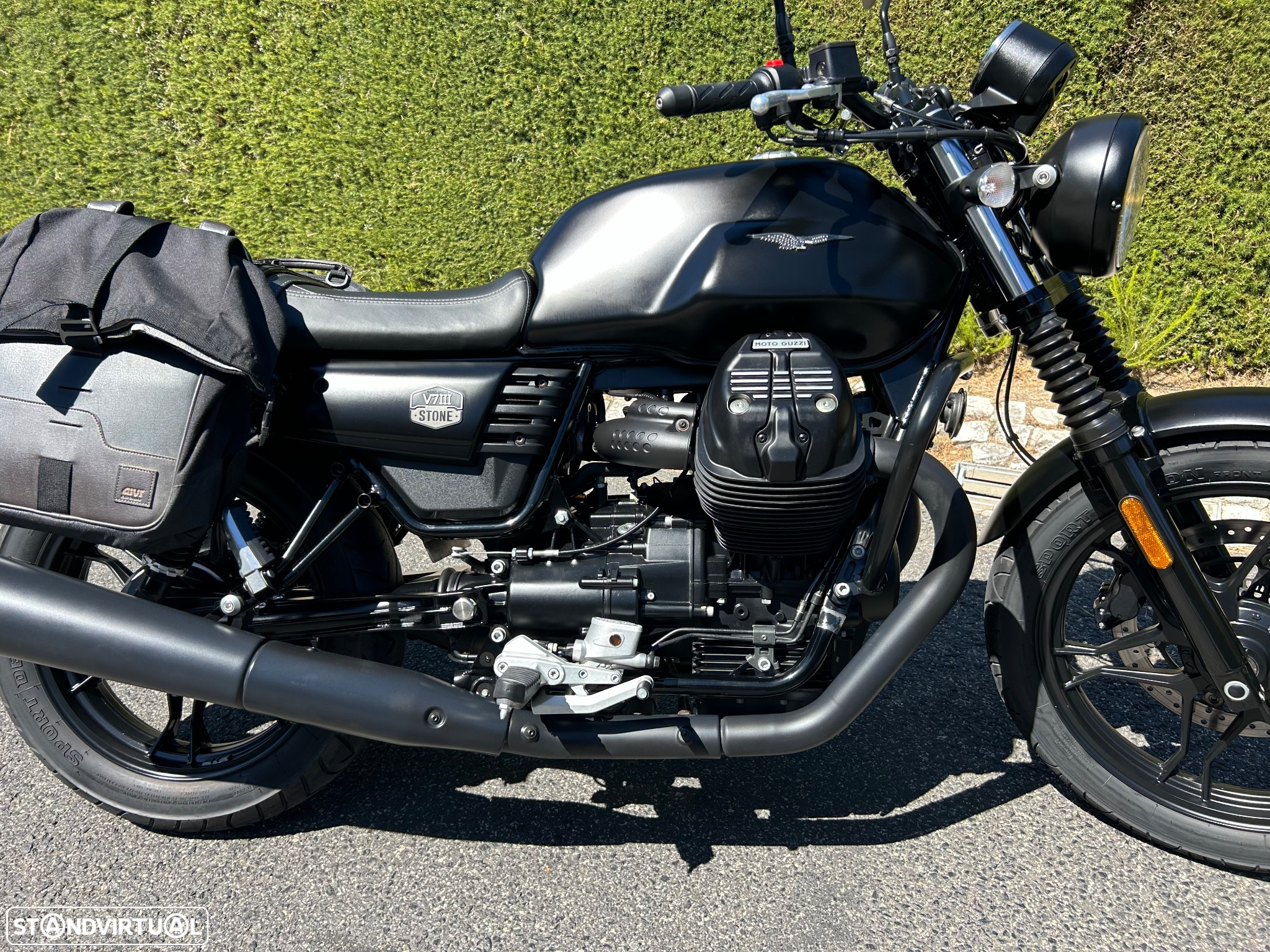 Moto Guzzi V7 ||| Stone - 10