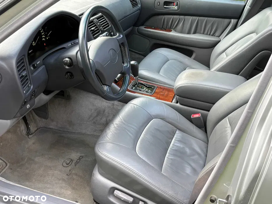 Lexus LS 400 - 5