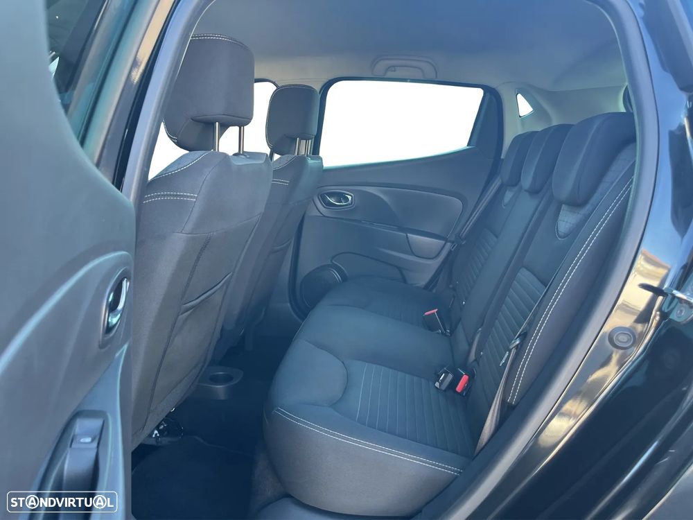 Renault Clio 1.5 dCi Limited EDC - 12