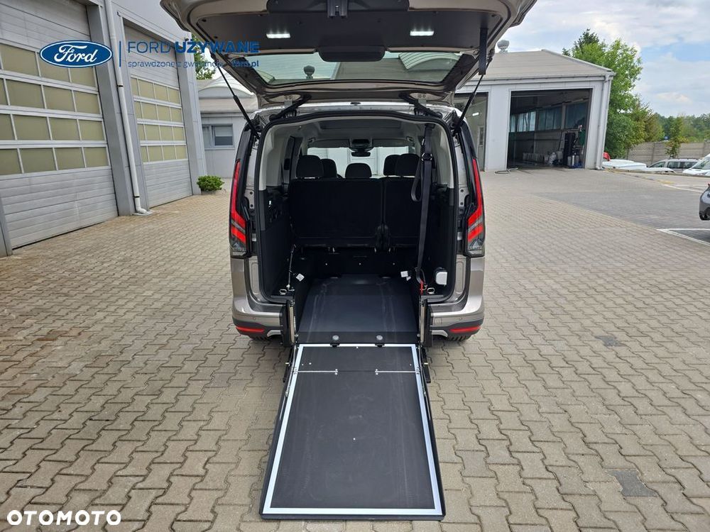 Ford Tourneo Connect Grand 2.0 EcoBlue Active - 10