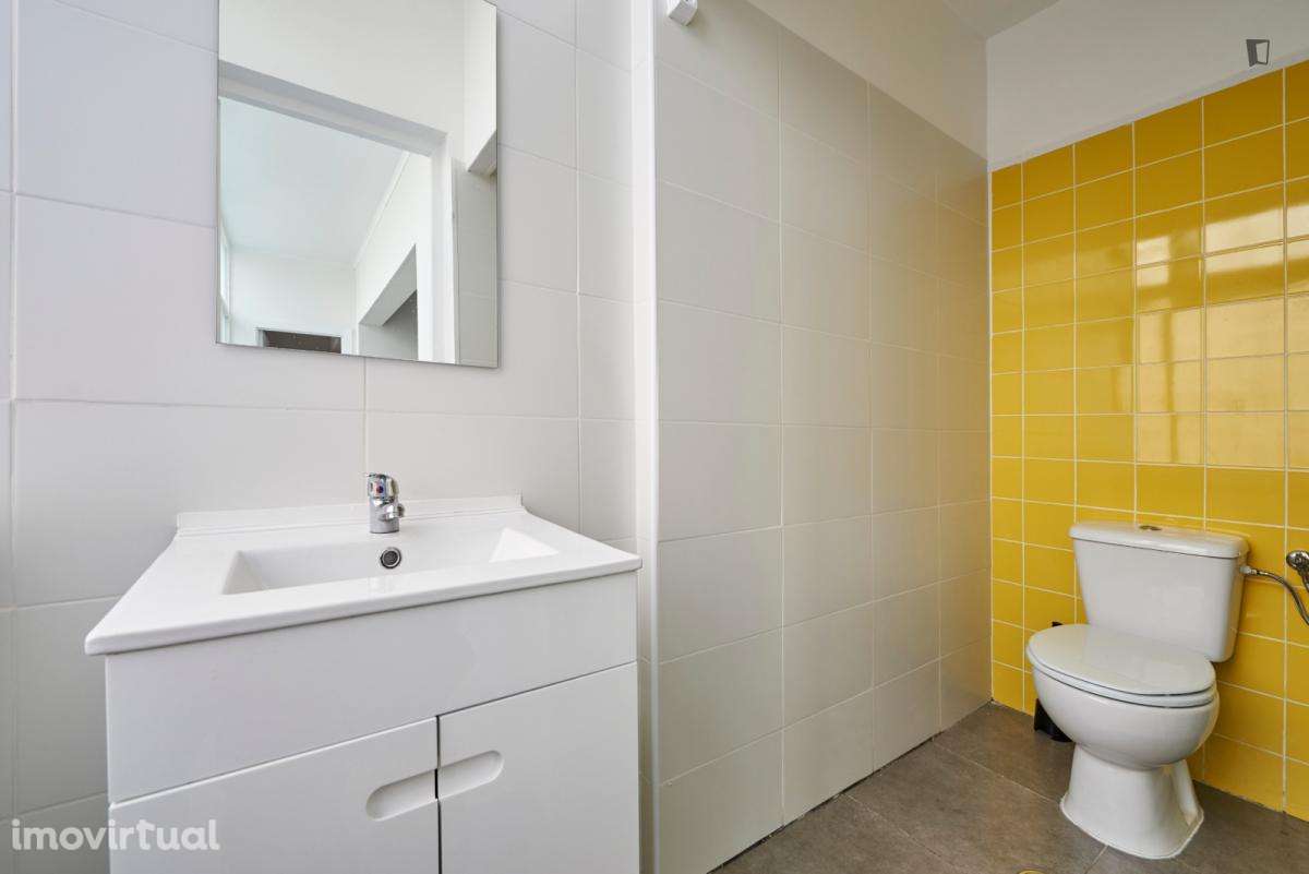 Quarto - localizado em Saldanha Lisbon - Grande imagem: 3/28