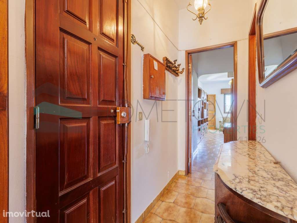 Apartamento para renovar T2 - Loulé - Grande imagem: 2/27