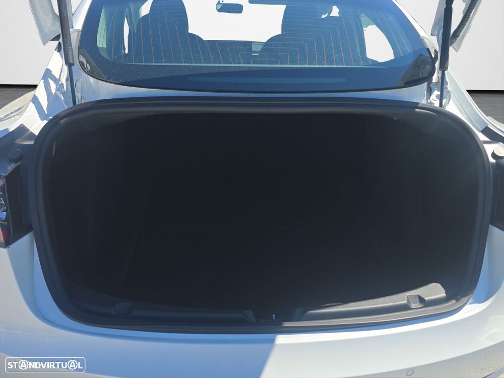 Tesla Model 3 Long-Range Dual Motor AWD - 20