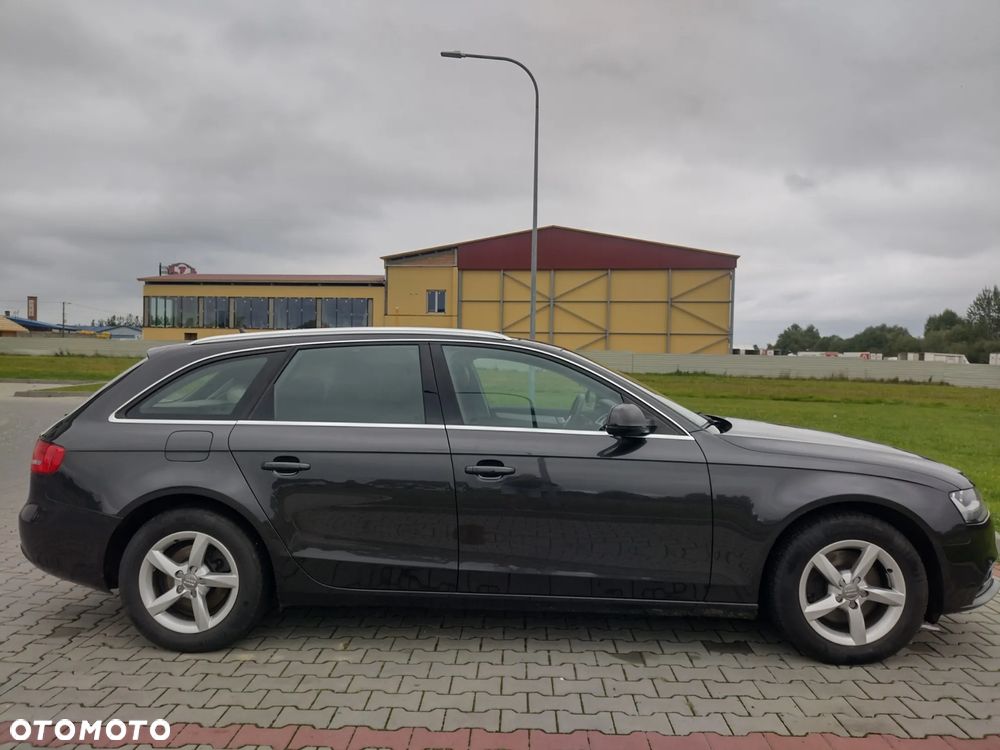 Audi A4 Avant 2.0 TDI DPF clean diesel multitronic Ambiente - 8