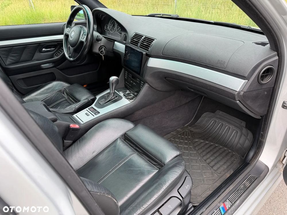 BMW Seria 5 - 22
