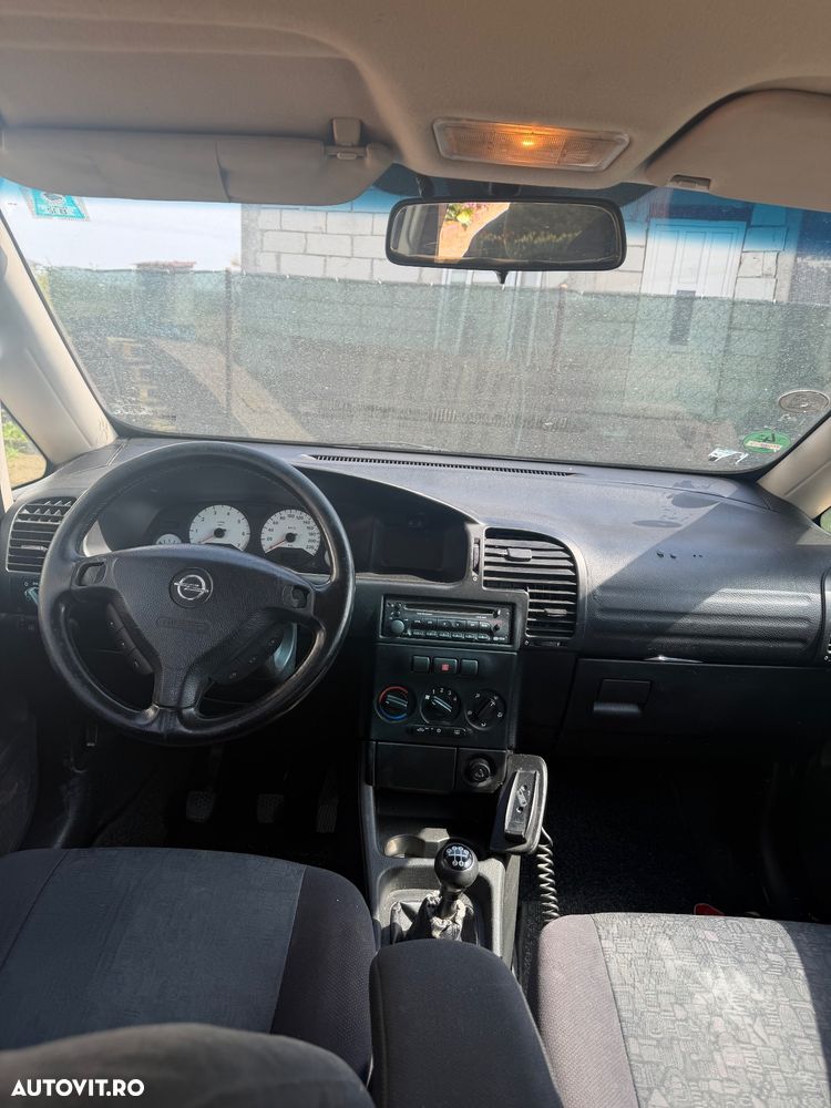 Opel Zafira 1.8 Executive - 5