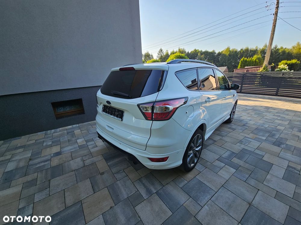 Ford Kuga 1.5 EcoBoost 2x4 ST-Line - 8