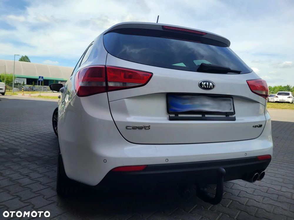 Kia Ceed 1.6 CRDi 136 DCT ISG SW GT Line - 25