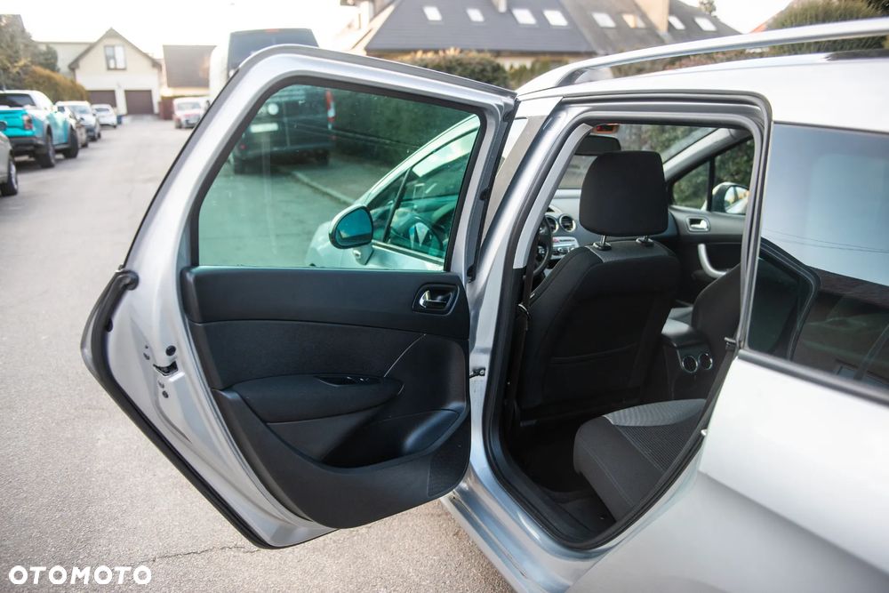 Peugeot 308 1.6 HDi Premium - 26