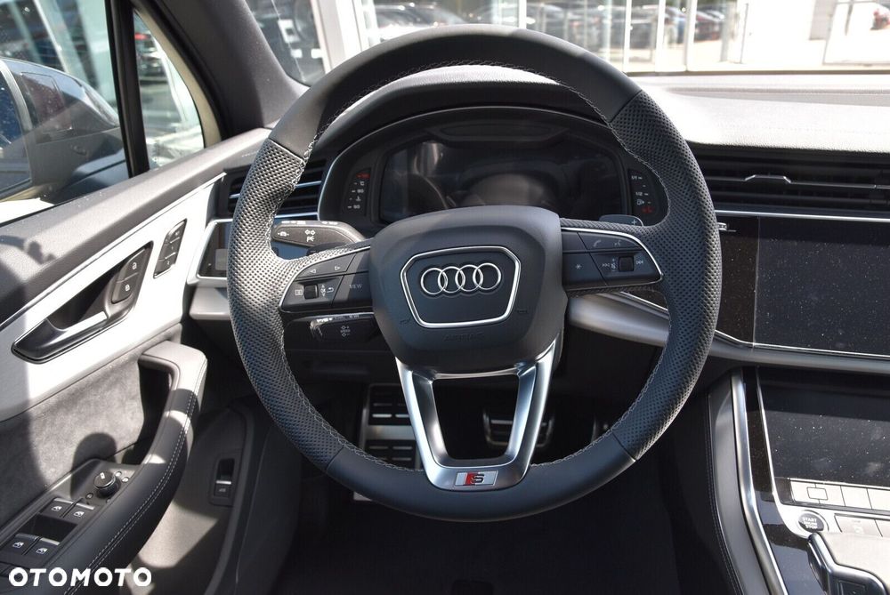 Audi Q7 - 13
