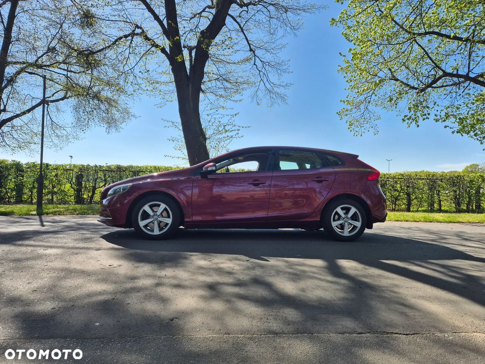 Volvo V40 T3 Kinetic - 4